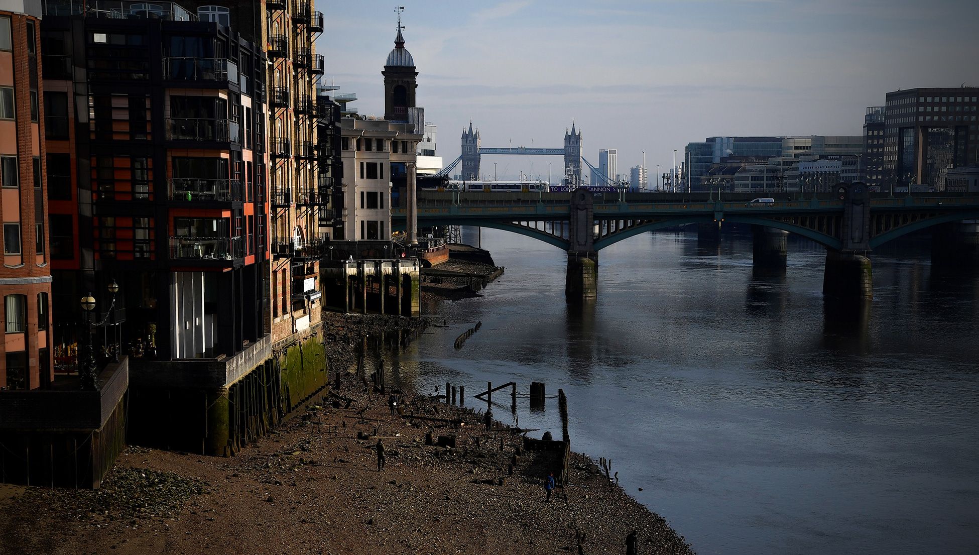Time, like memory, is fickle: days wrap back on themselves | Psyche